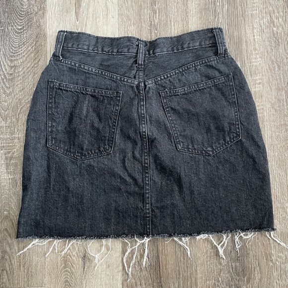 GAP Vintage Black Button Fly Denim Mini Skirt - Size: 28 - Picture 2 of 7